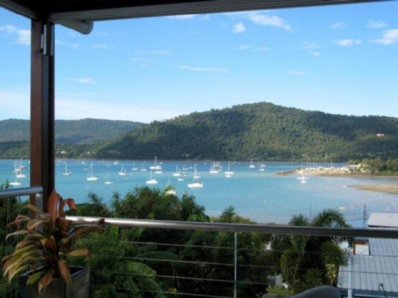7 Summit Avenue, Airlie Beach QLD 4802
