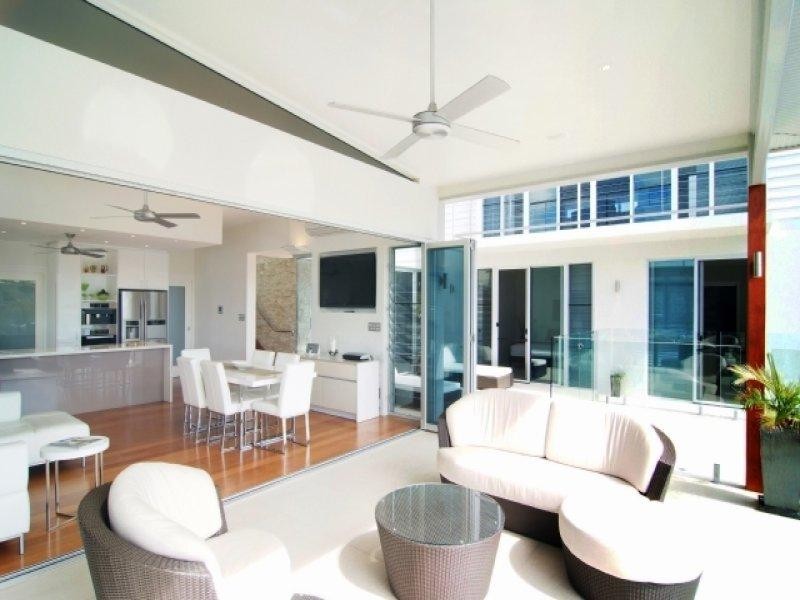 7 Summit Avenue, Airlie Beach QLD 4802