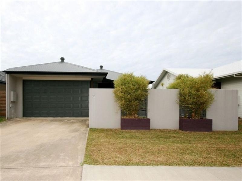 51 Abell Road, Cannonvale QLD 4802