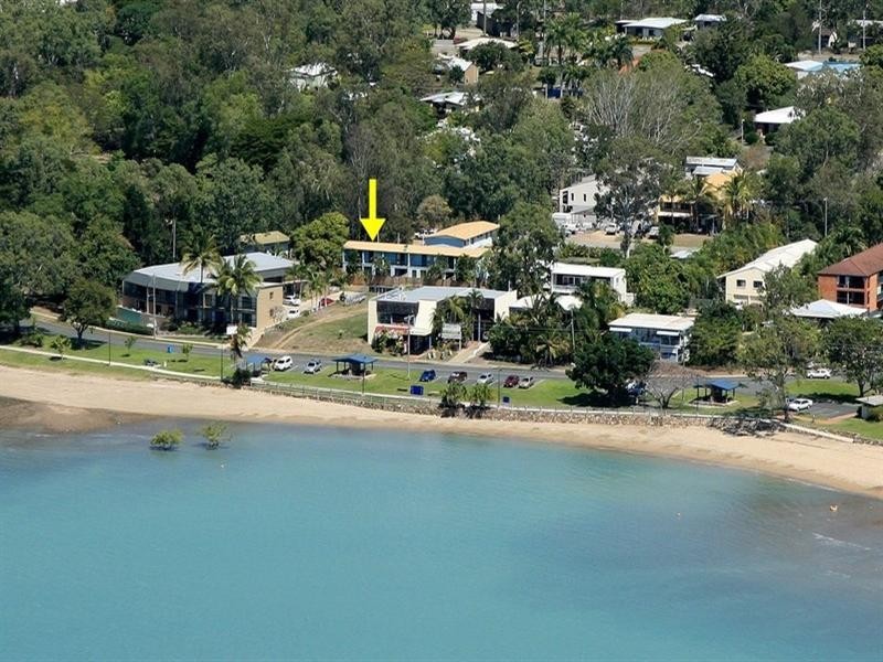 2/9 Salmon Street, Cannonvale QLD 4802