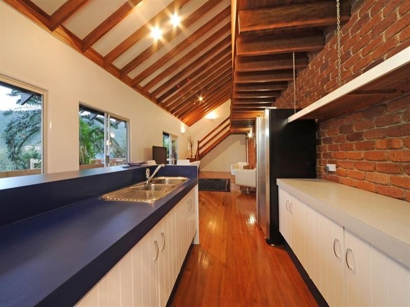 1 Stewart Drive, Cannonvale QLD 4802