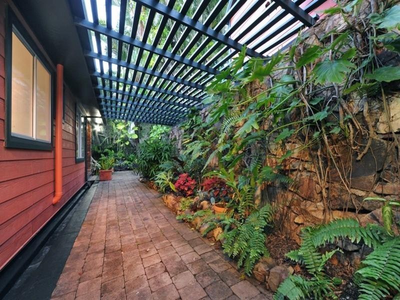 1 Stewart Drive, Cannonvale QLD 4802