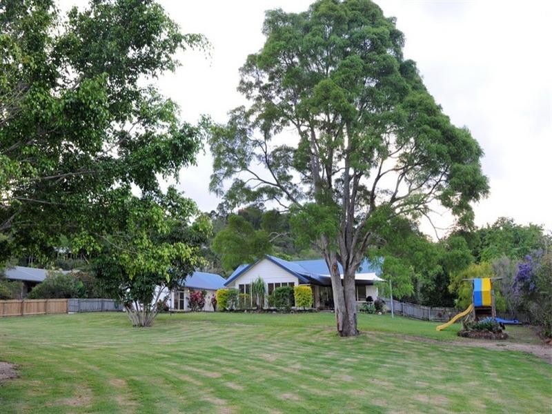 69 Stanley Drive, Cannonvale QLD 4802