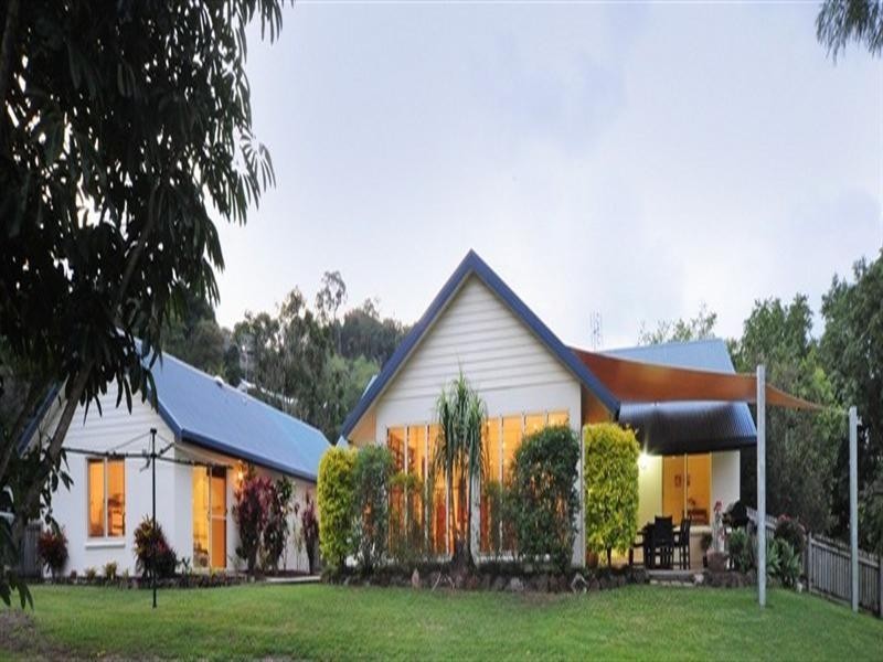 69 Stanley Drive, Cannonvale QLD 4802