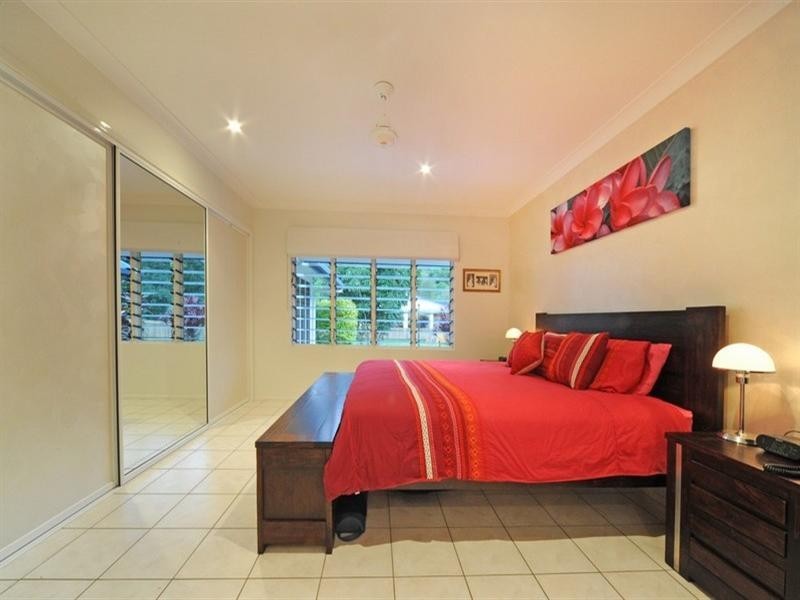 69 Stanley Drive, Cannonvale QLD 4802