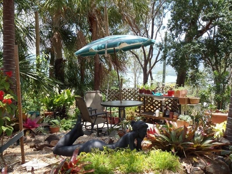 126 Parkland Drive, Cannonvale QLD 4802