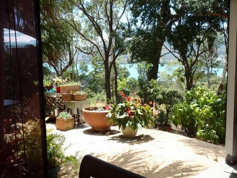 126 Parkland Drive, Cannonvale QLD 4802