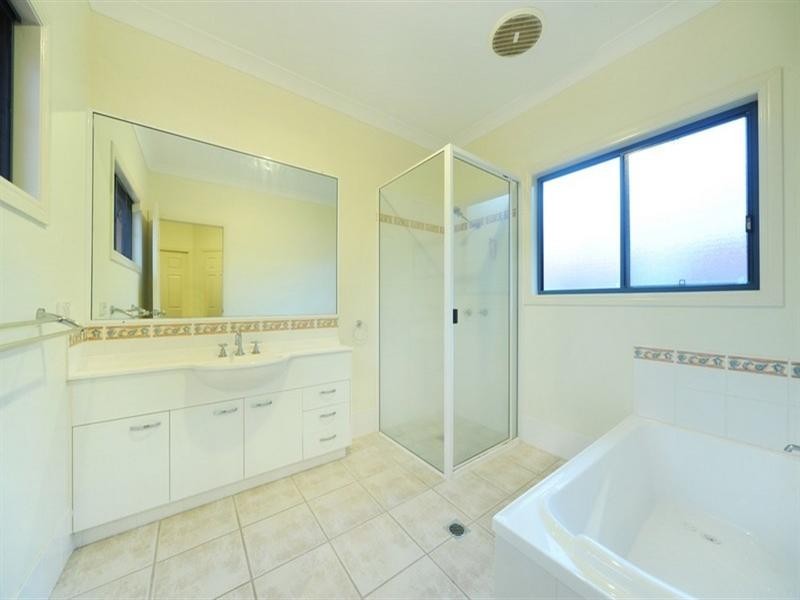 8/7 Erromango Drive, Jubilee Pocket QLD 4802