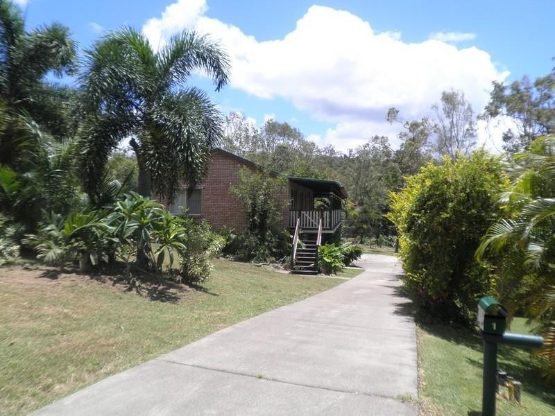 1 Cateran Close, Cannonvale QLD 4802