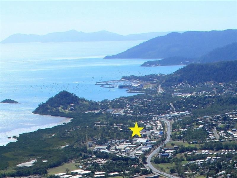 1/7 Macarthur Drive, Cannonvale QLD 4802