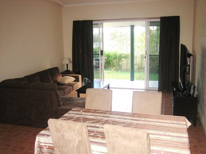 1/7 Macarthur Drive, Cannonvale QLD 4802