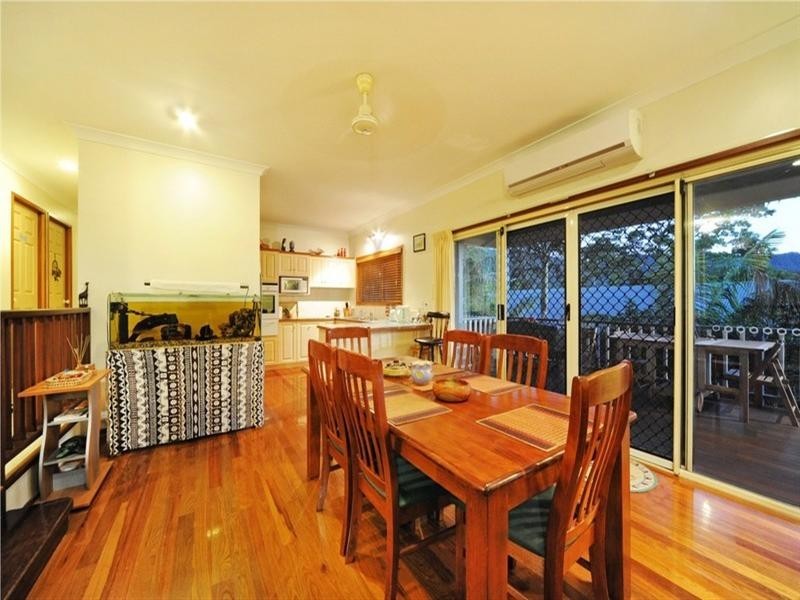 10 Panoramic Court, Cannonvale QLD 4802