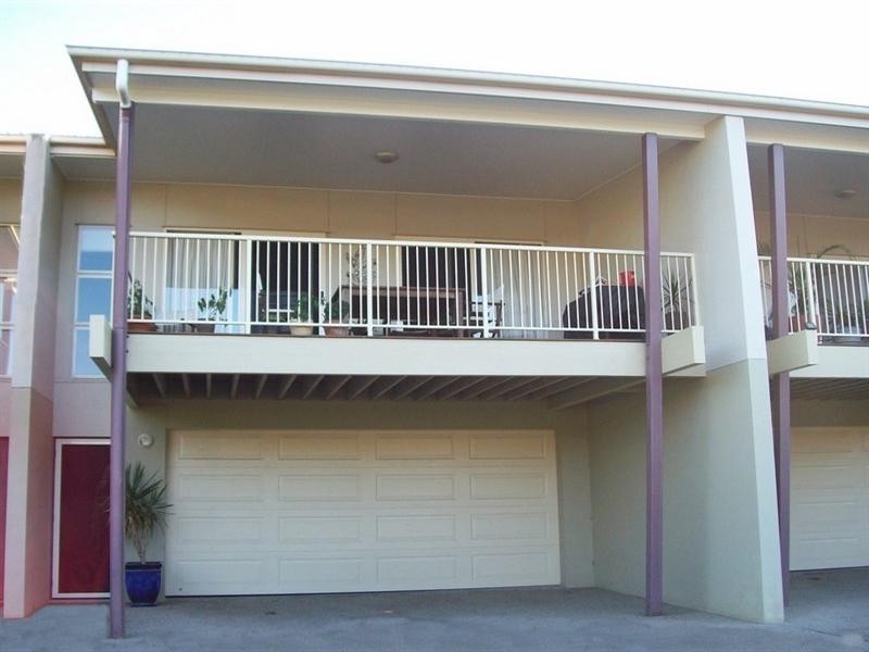 13/21 Shute Harbour Road, Cannonvale QLD 4802