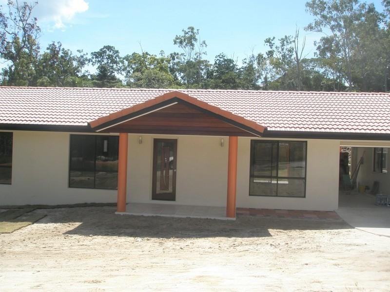 35 Ridge View Road, Cannonvale QLD 4802