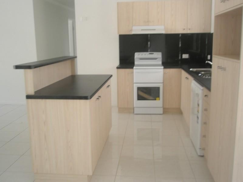 35 Ridge View Road, Cannonvale QLD 4802