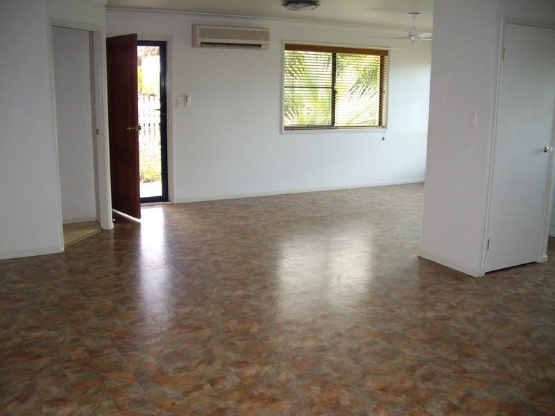 25 South Molle Boulevard, Cannonvale QLD 4802