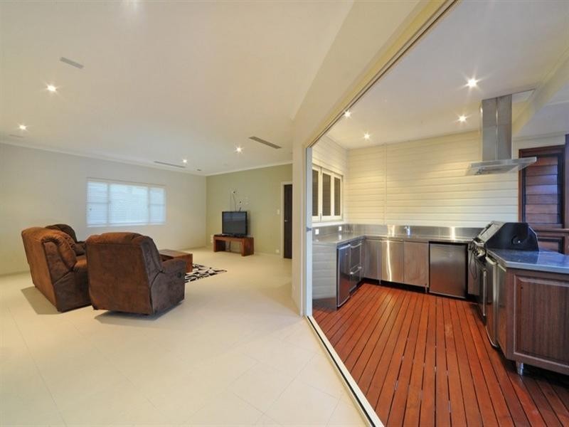 11 Orana Street, Airlie Beach QLD 4802