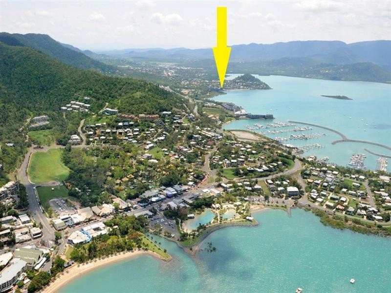 3/9 Salmon Street, Cannonvale QLD 4802