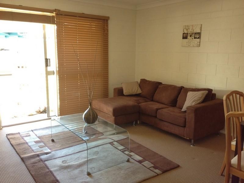 6/28 Island Drive, Cannonvale QLD 4802