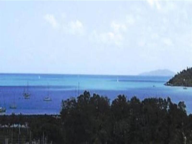 3/8 Golden Orchid Drive, Airlie Beach QLD 4802