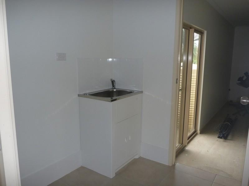 6 Linscot Close, Cannonvale QLD 4802