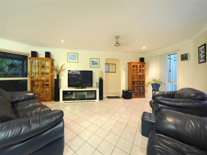 3 Grace Avenue, Cannonvale QLD 4802