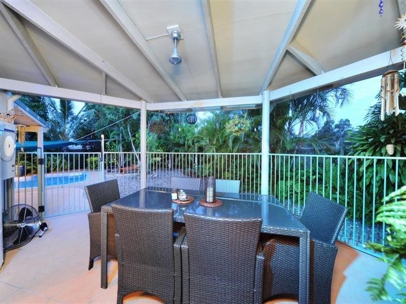 3 Grace Avenue, Cannonvale QLD 4802