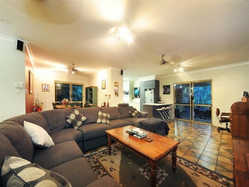 16 Hibiscus Road, Cannon Valley QLD 4800