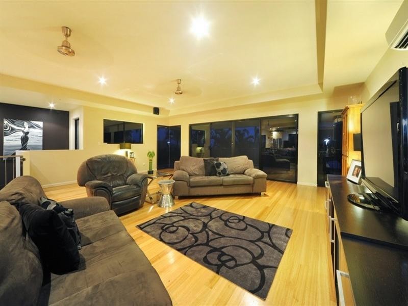 76 Stanley Drive, Cannonvale QLD 4802