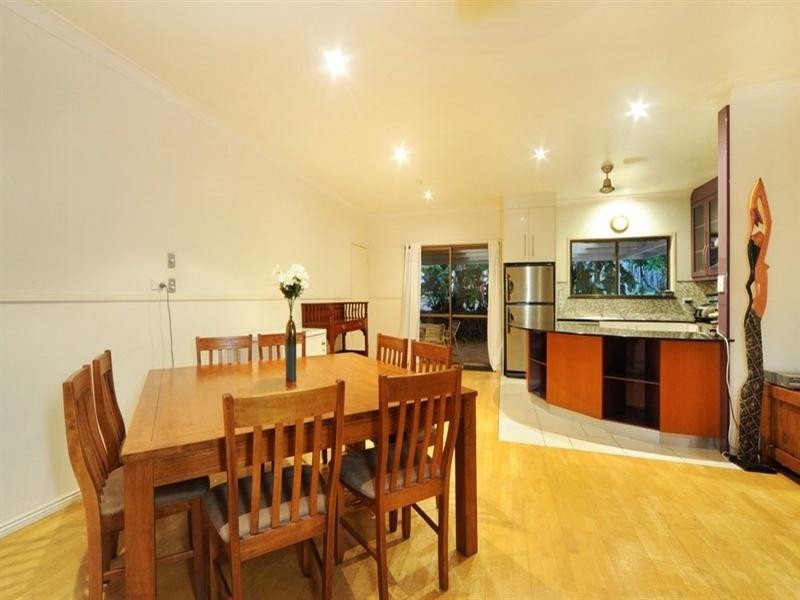 3 Laurence Close, Cannonvale QLD 4802