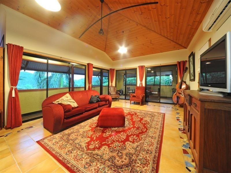 24 Wildlife Road, Jubilee Pocket QLD 4802