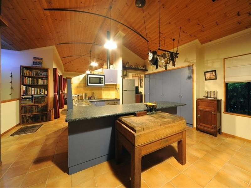 24 Wildlife Road, Jubilee Pocket QLD 4802