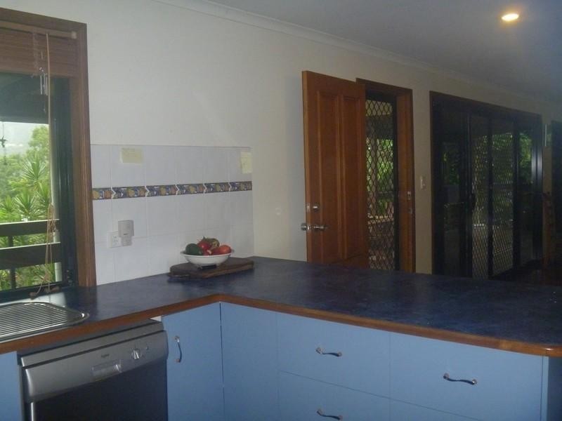 2 Sunbird Close, Jubilee Pocket QLD 4802