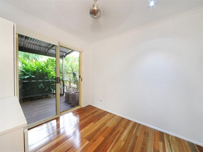 16 Sandpiper Crescent, Jubilee Pocket QLD 4802