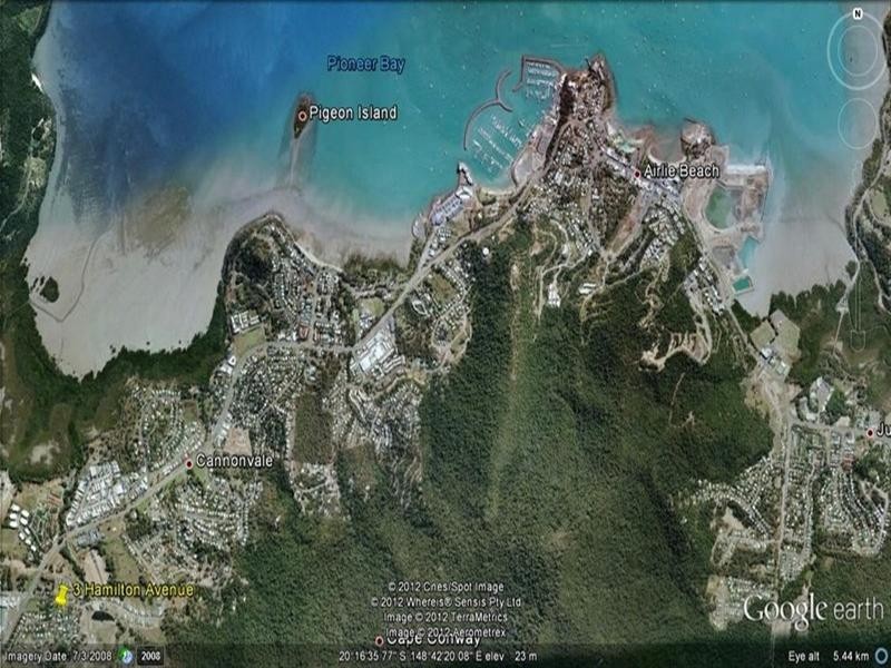 3 Hamilton Avenue, Cannonvale QLD 4802