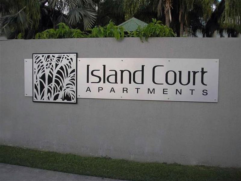 6b/10 Island Drive, Cannonvale QLD 4802