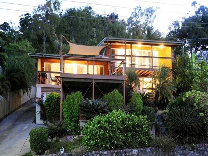 12 Coral Esplanade, Cannonvale QLD 4802