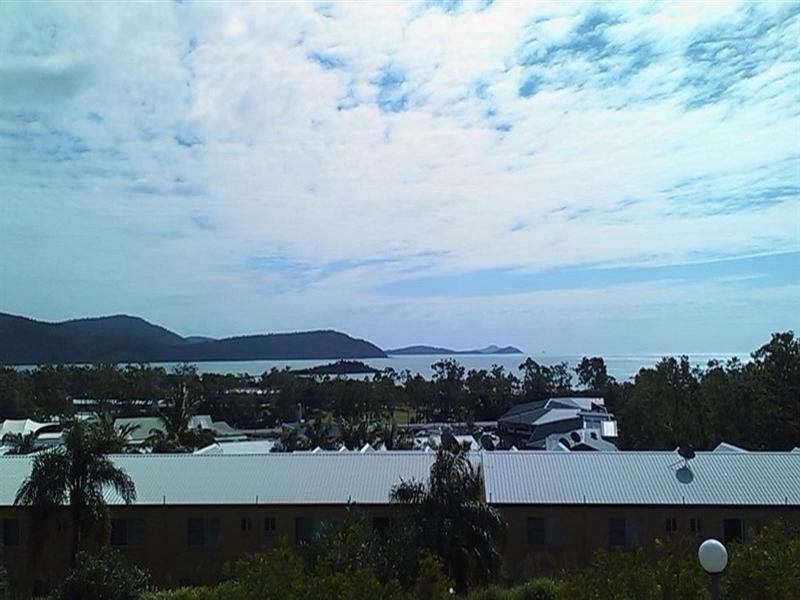 27/2 Eshelby Drive, Cannonvale QLD 4802