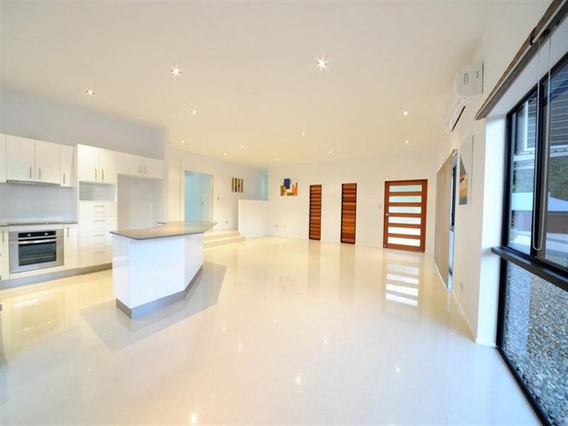 55 Jones Road, Cannonvale QLD 4802