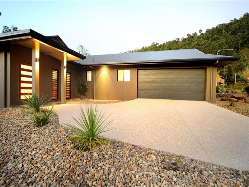 55 Jones Road, Cannonvale QLD 4802