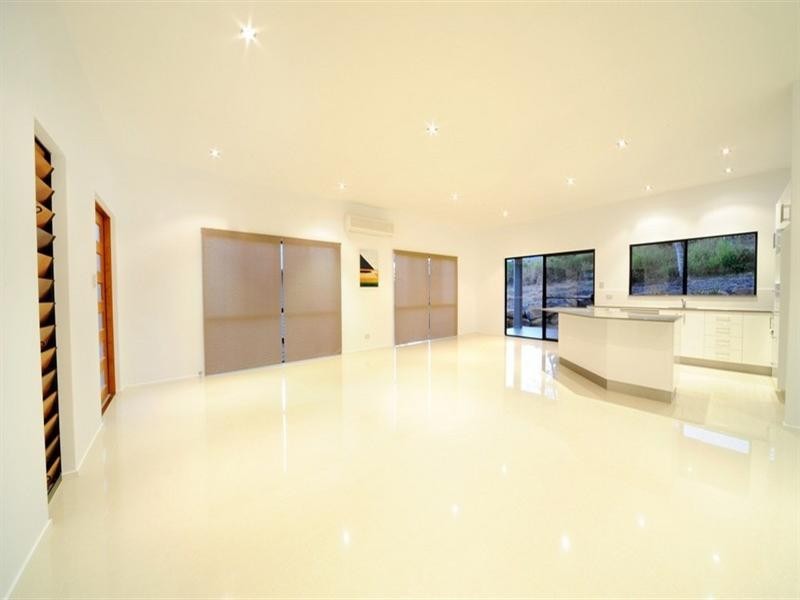 55 Jones Road, Cannonvale QLD 4802