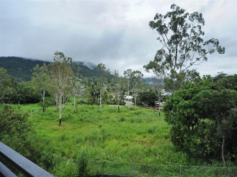 13 Beth Court, Cannonvale QLD 4802