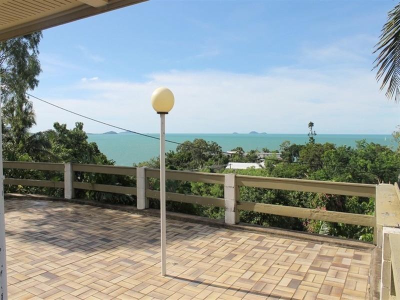 32 Airlie Crescent, Airlie Beach QLD 4802