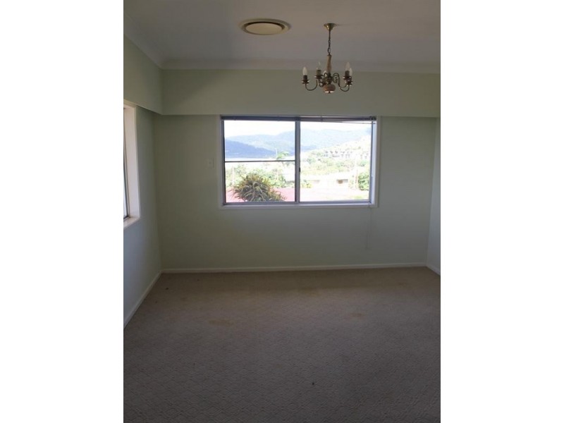 32 Airlie Crescent, Airlie Beach QLD 4802