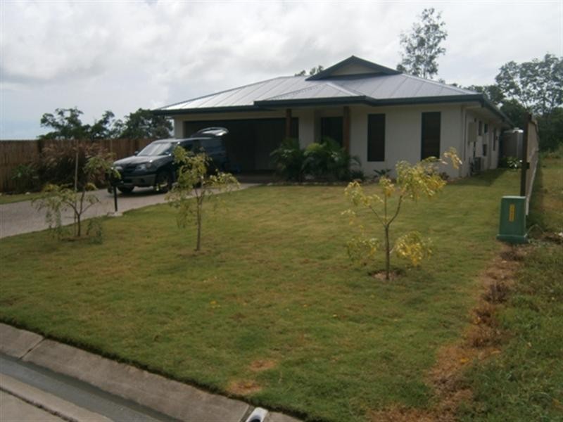 53 Parker Road, Cannonvale QLD 4802