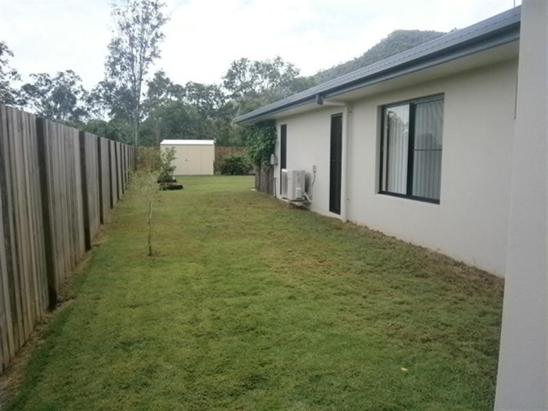 53 Parker Road, Cannonvale QLD 4802