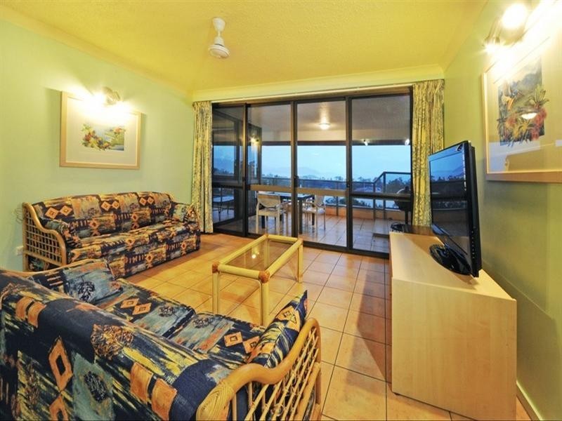 27/6 Eshelby Drive, Cannonvale QLD 4802