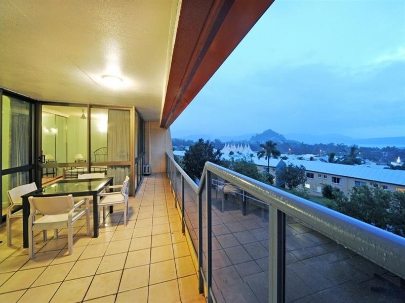 27/6 Eshelby Drive, Cannonvale QLD 4802