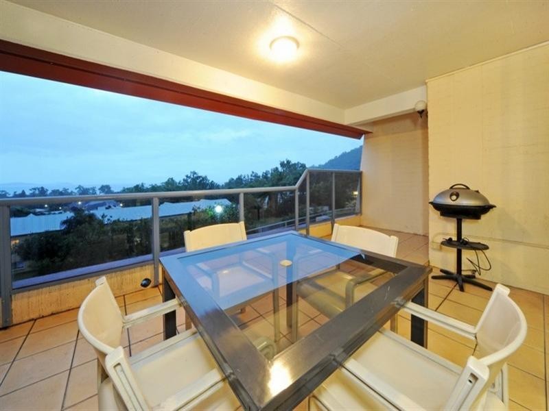 27/6 Eshelby Drive, Cannonvale QLD 4802