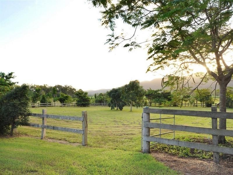 110 Tucker Road, Riordanvale QLD 4800